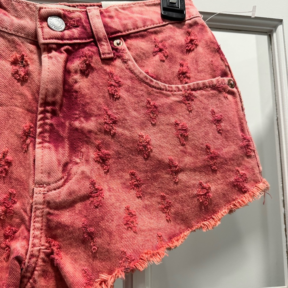 Free People Mixed Emotions Distressed High-Low Denim Shorts - Size 24 - Picture 12 of 15